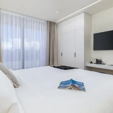 Cozy In With Indoor Swimming Pool Ferienhaus